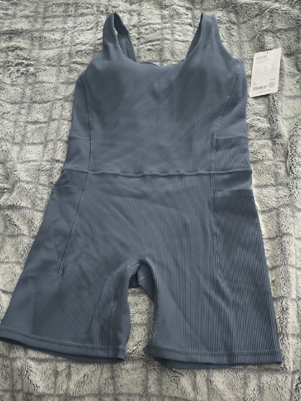 Athleta Salutation Rib Bike Suit